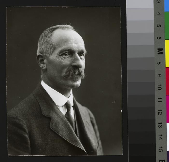 Portrait du Prof. Emile Dind.