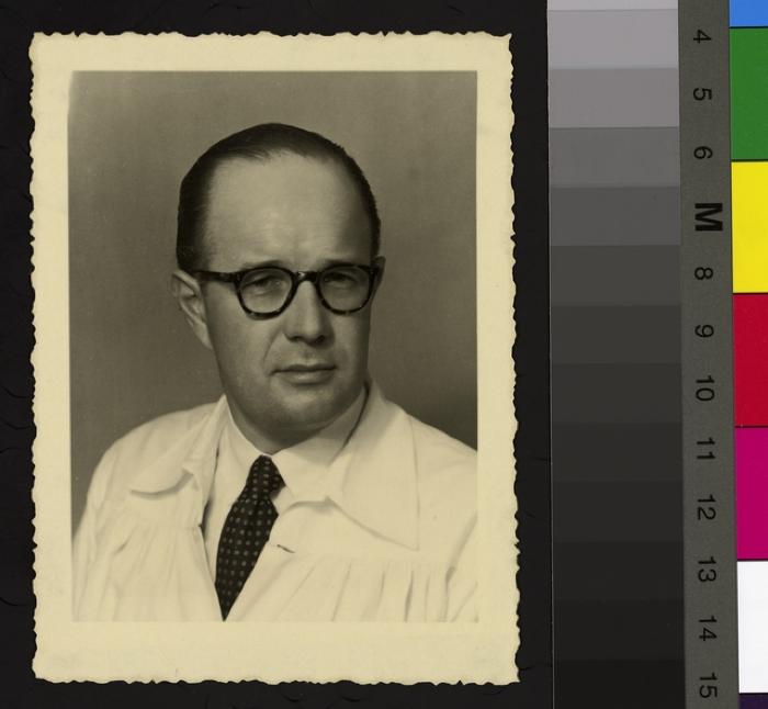 Portrait du Prof. Jean-Pierre Taillens.