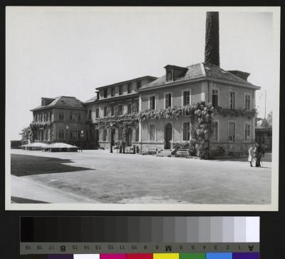 Ensemble de bâtiments situés au nord de la cour principale de l'Hôpital cantonal et constituant les dépendances, comprenant notamment la maison du directeur, les cuisines, le réfectoire des médecins au premier.